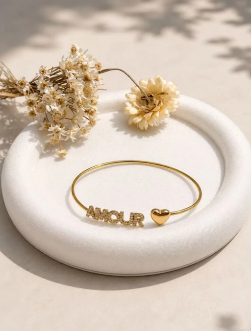Bracelet doré Amour