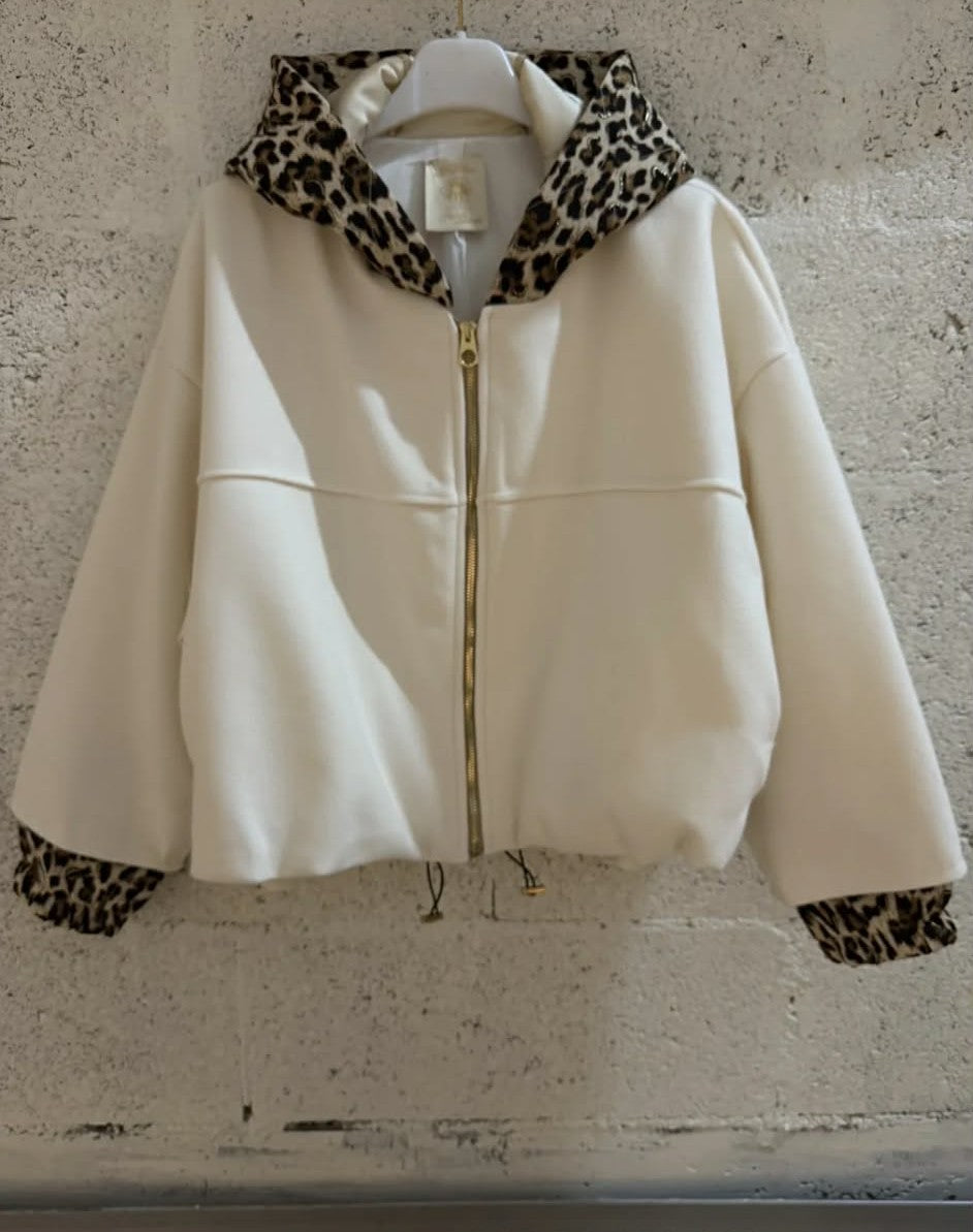 Veste Jaya